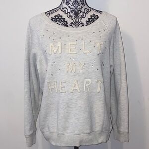 5/$50 American Eagle Outfitters Light Gray 'Melt My Heart' Sweater Size XL
